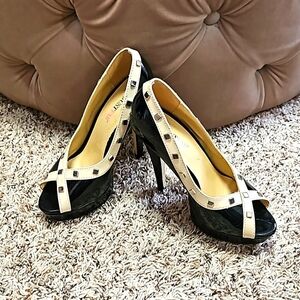 Just Fab Embellished Patent Leather Platform Heels
